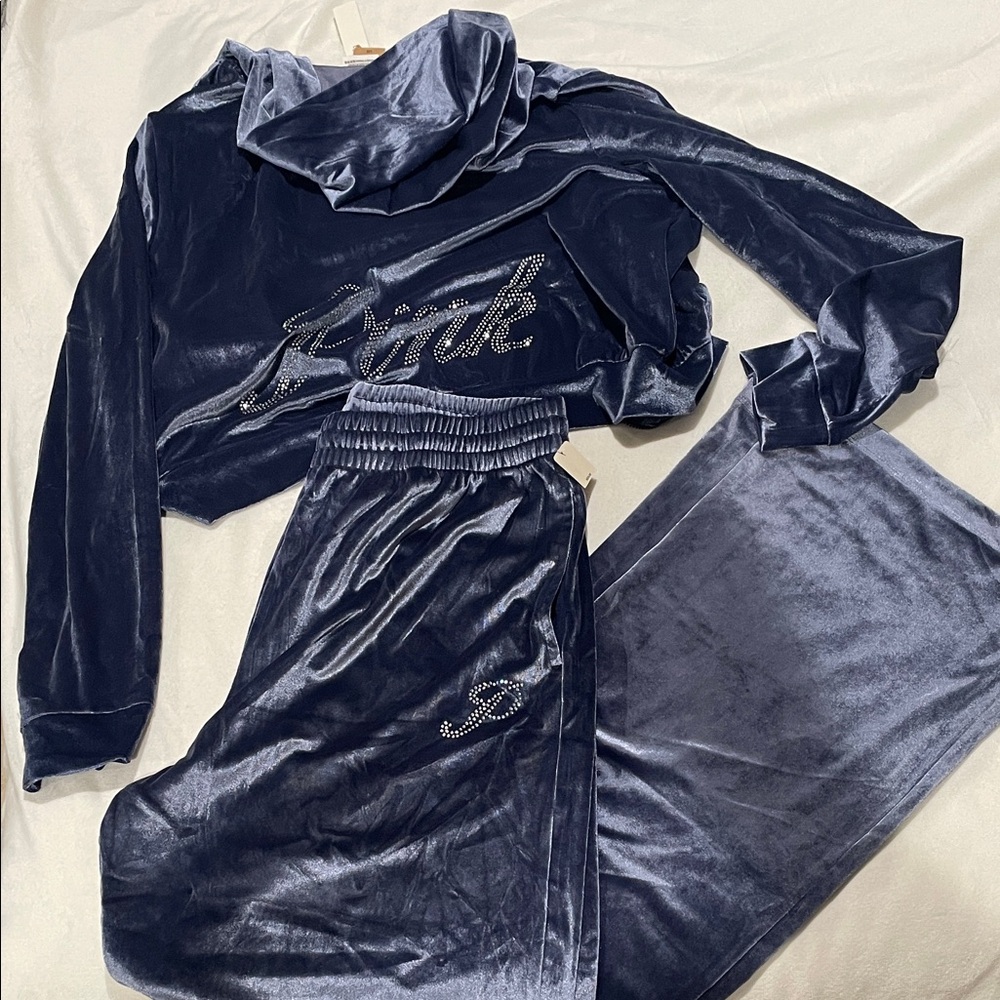 PINK SET Velvet Blue Tracksuit with Rhinestone Detail